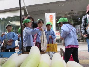 木曜市 047